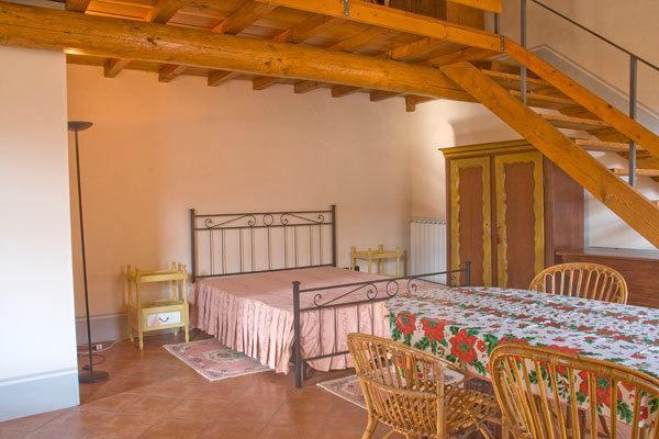 Agriturismo Fattoria Di Gragnone Guest House Bilik gambar