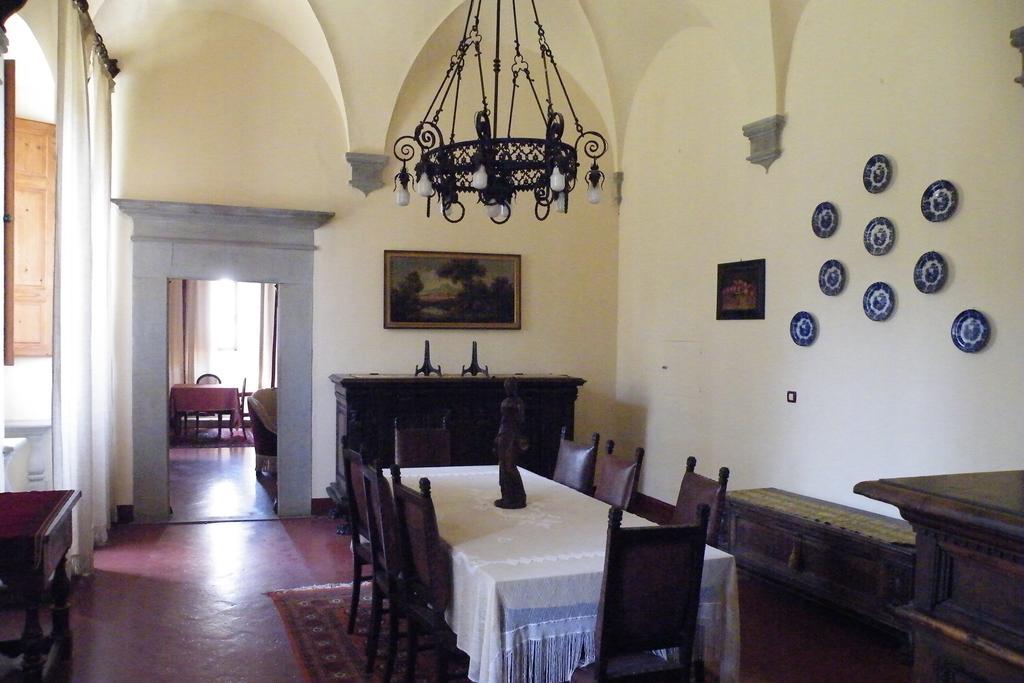 Agriturismo Fattoria Di Gragnone Guest House Luaran gambar